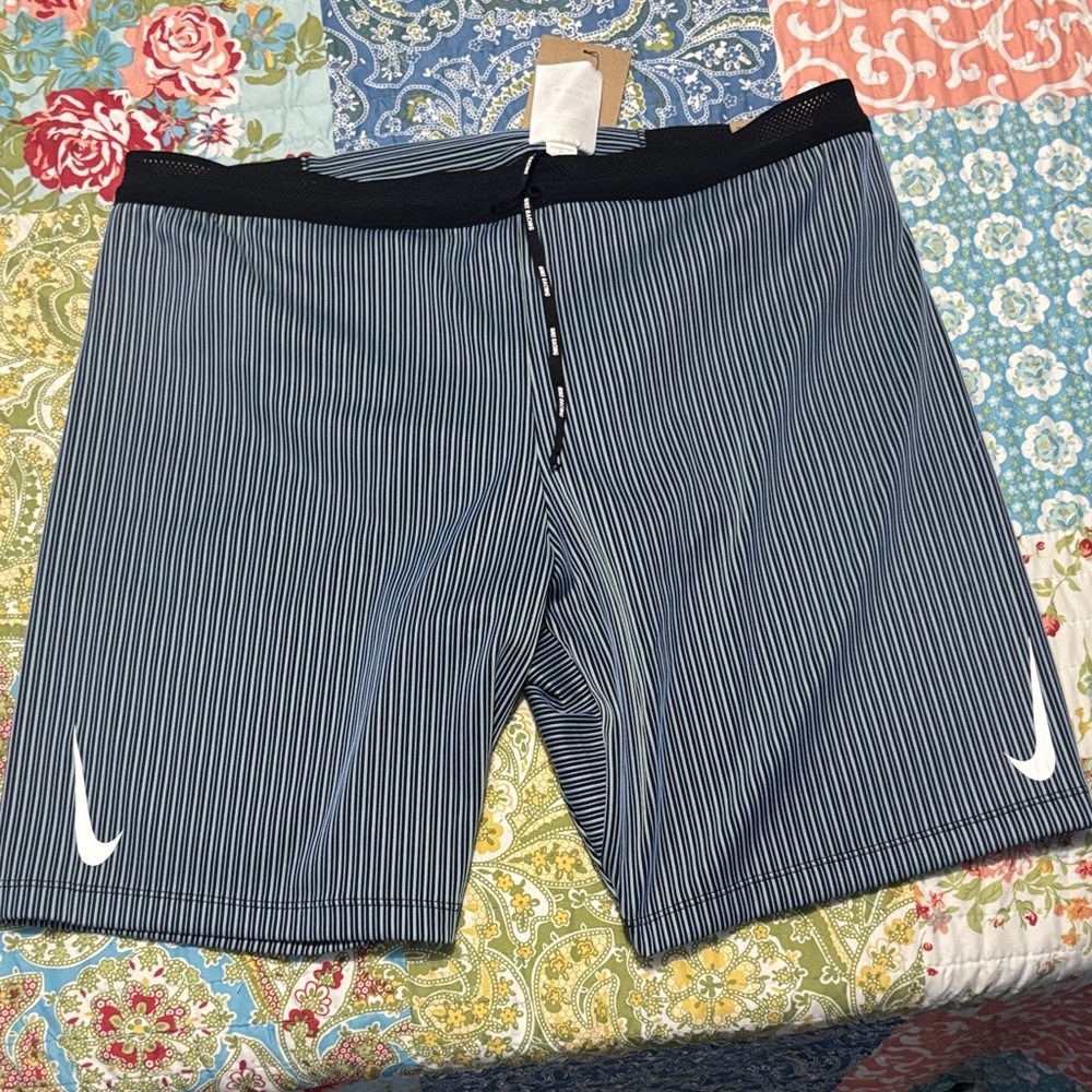 Nike Aeroswift tights